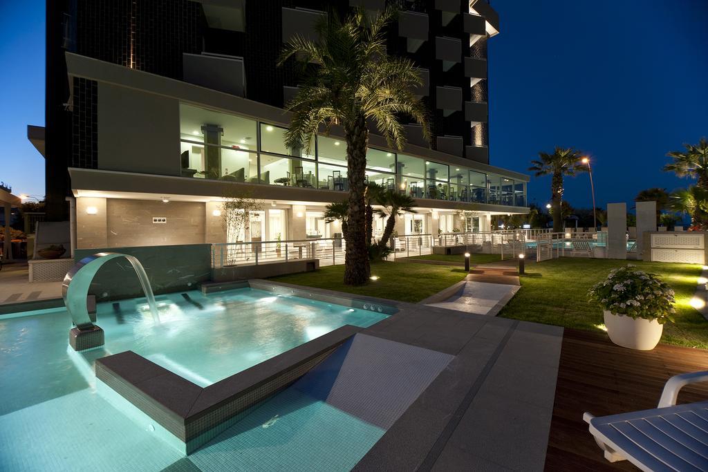 Hotel Eden Alba Adriatica Εξωτερικό φωτογραφία