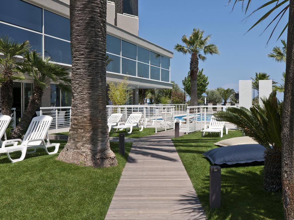 Hotel Eden Alba Adriatica Εξωτερικό φωτογραφία