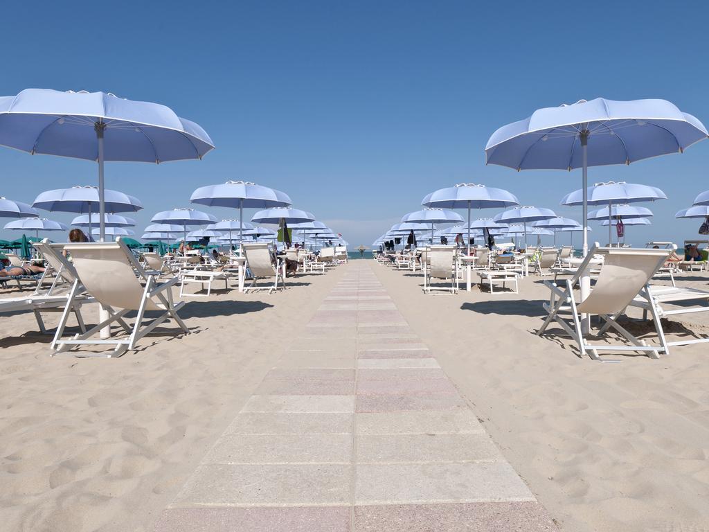 Hotel Eden Alba Adriatica Εξωτερικό φωτογραφία